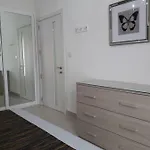 Bright Stylish Apartmán